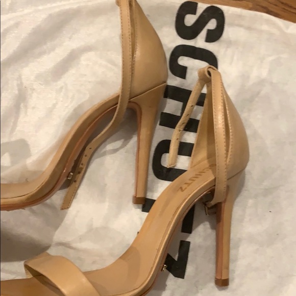 Schultz Nude Heels - Picture 2 of 4